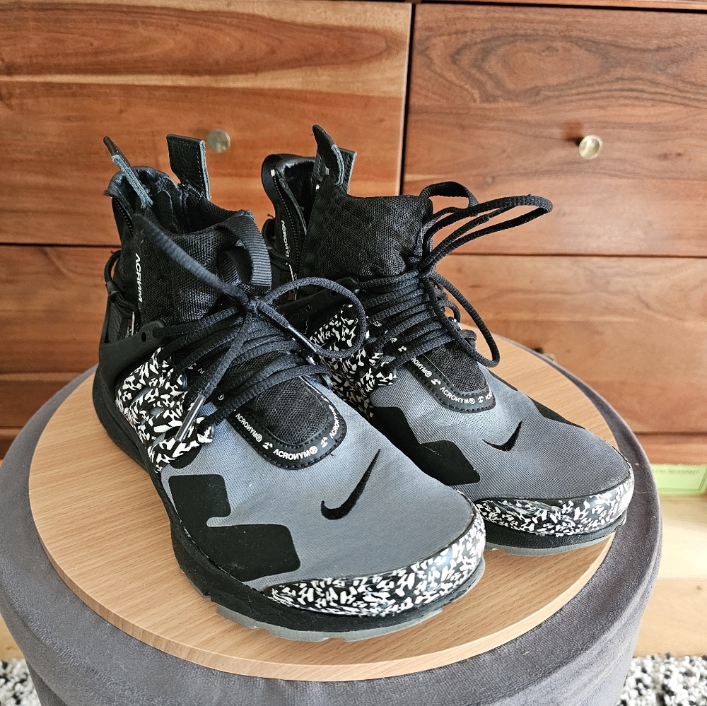 Nike Acronym, Size 6 Men's / 7.5 Women's